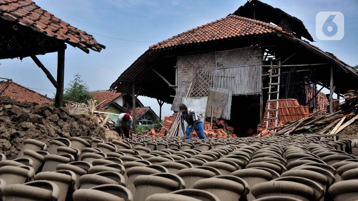 Genteng Nok Lurus Glazur Brown